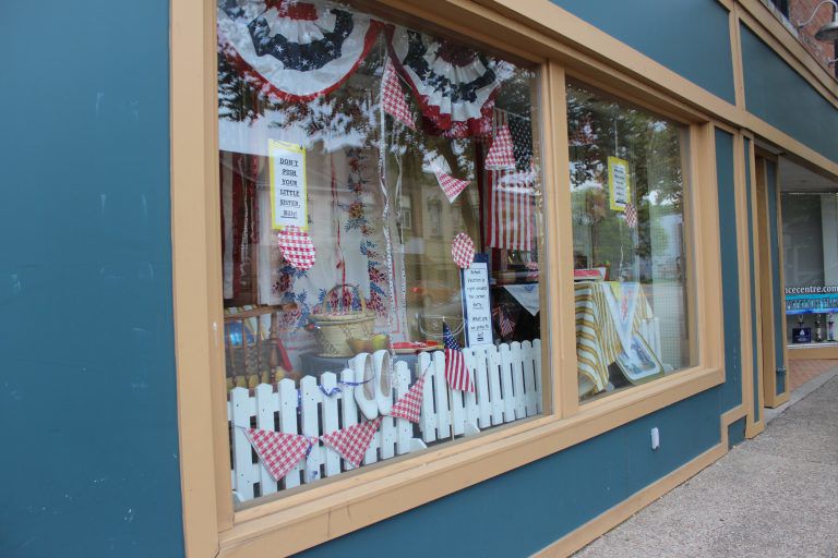 Finders Keepers post-Memorial Day window “Sheila! We Can Wear White Shoes and Belts Now!”